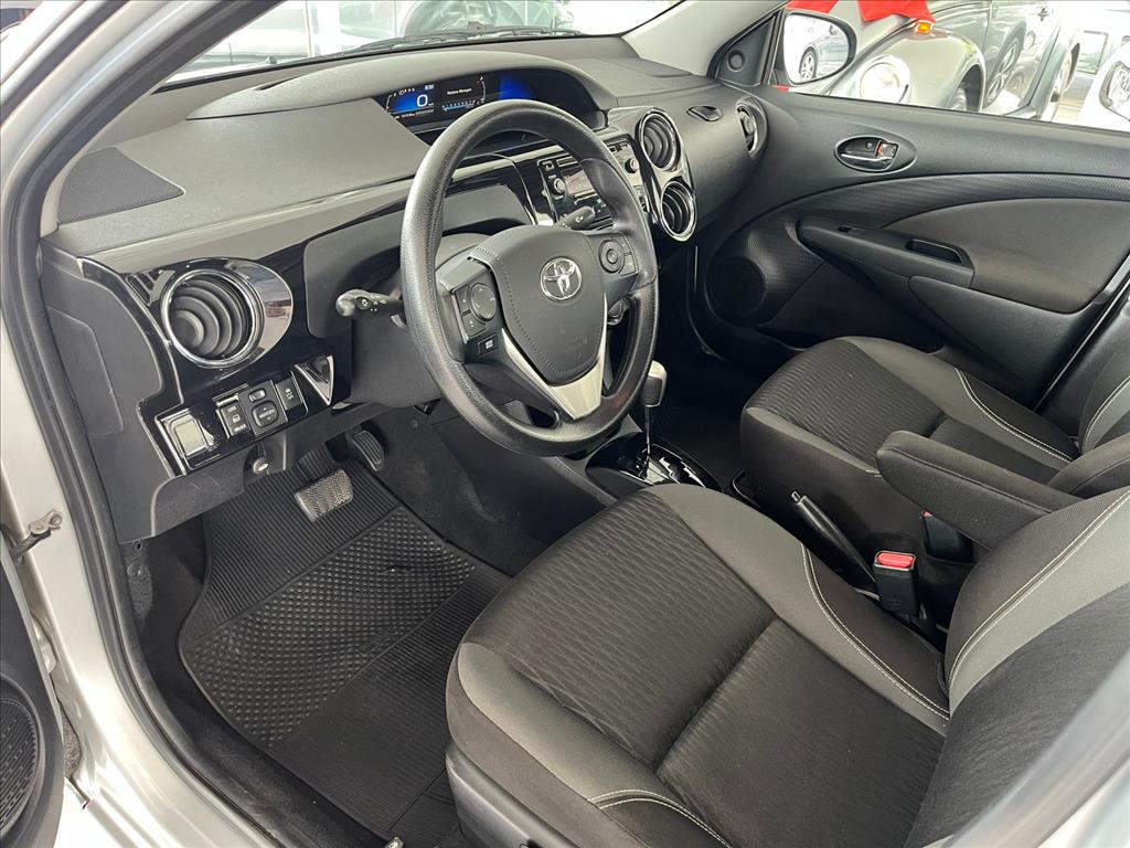 ETIOS 1.5 X PLUS SEDAN 16V FLEX 4P AUTOMÁTICO14