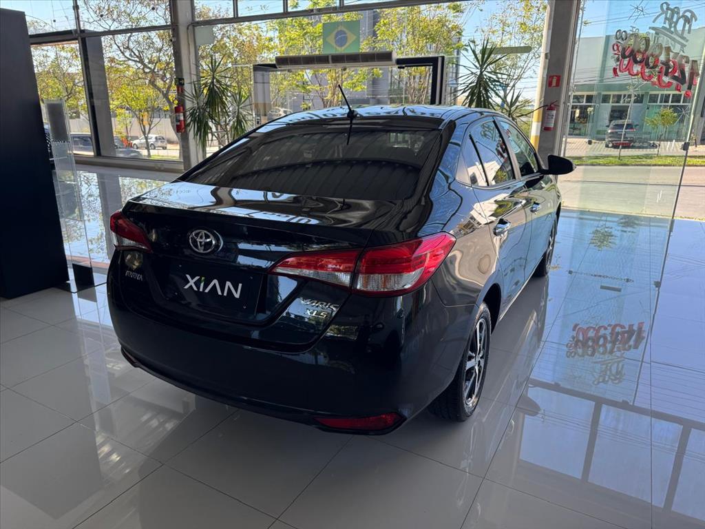 YARIS 1.5 16V FLEX SEDAN XLS MULTIDRIVE4 YARIS 1.5 16V FLEX SEDAN XLS MULTIDRIVE4