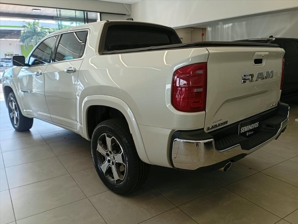 RAMPAGE 2.0 TURBO DIESEL LARAMIE 4X4 AUTOMÁTICO11