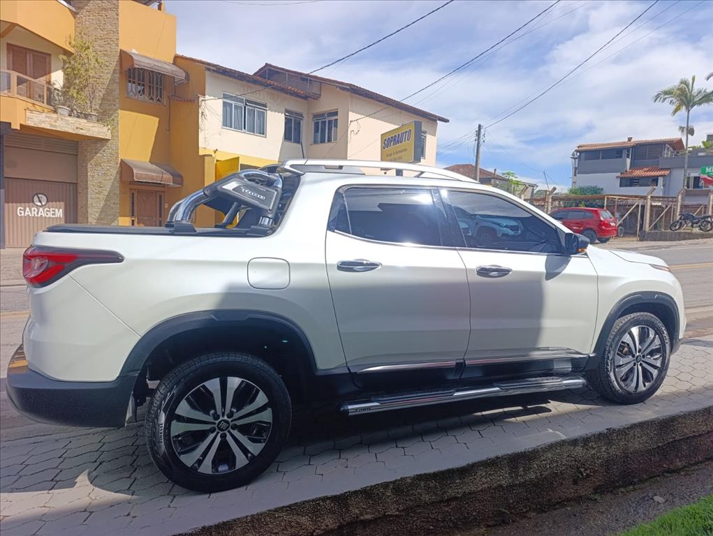 TORO 2.0 16V TURBO DIESEL VOLCANO 4WD AT93