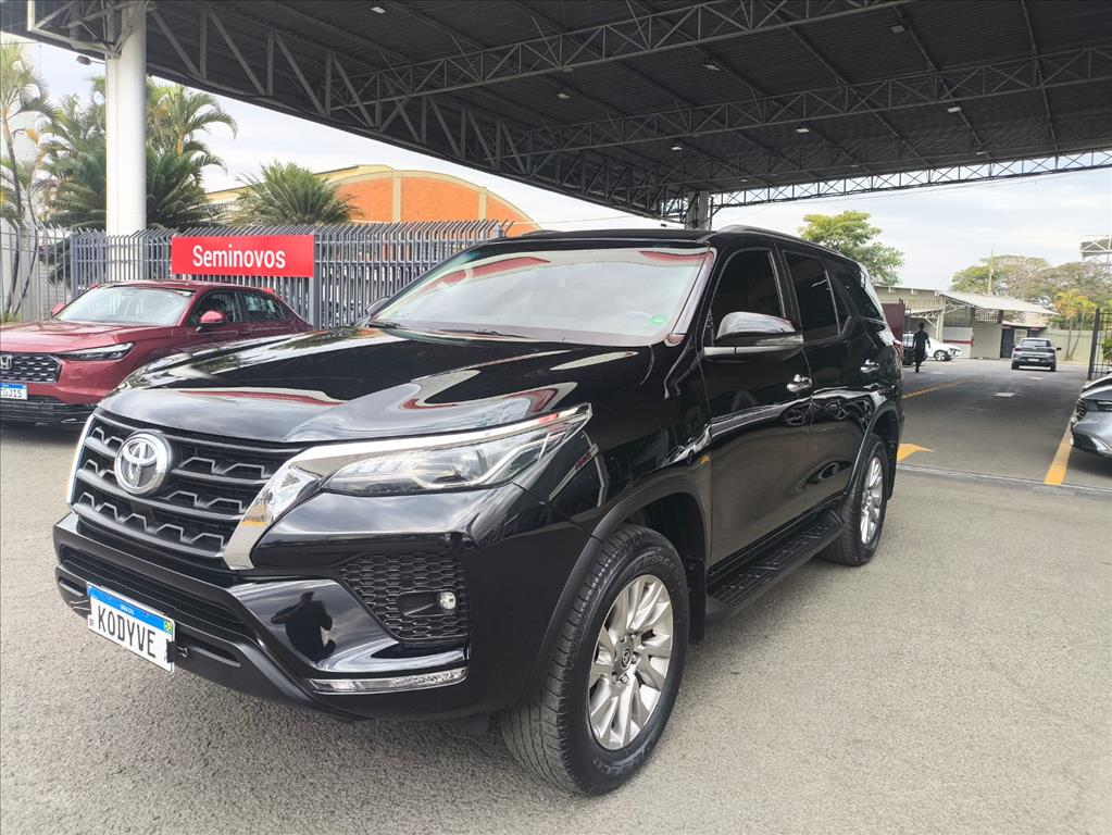 HILUX 2.7 VVT-i FLEX CD SRV 4X2 AUTOMÁTICO