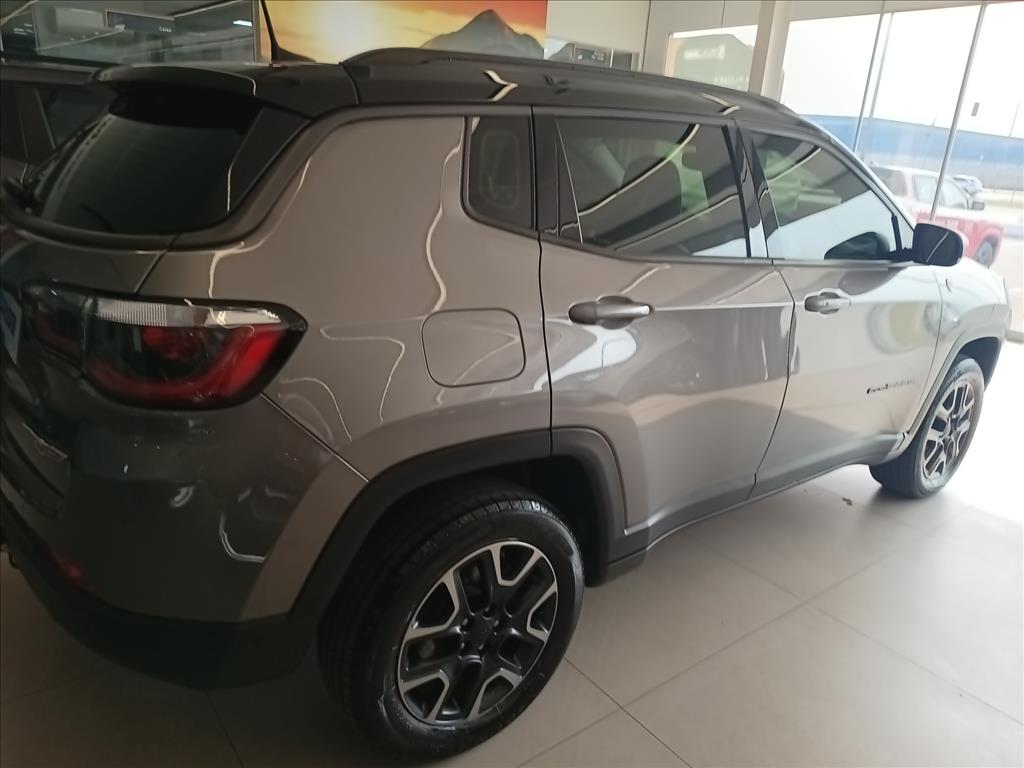 COMPASS 2.0 16V DIESEL TRAILHAWK 4X4 AUTOMÁTICO3