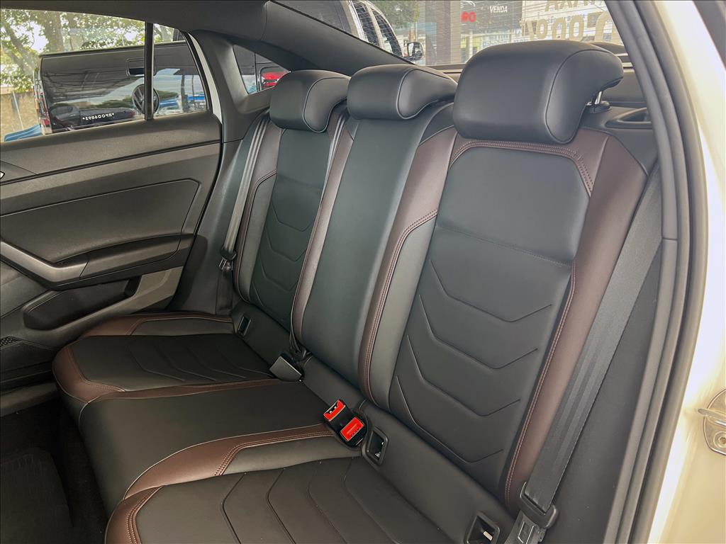 VIRTUS 1.0 200 TSI HIGHLINE AUTOMÁTICO17