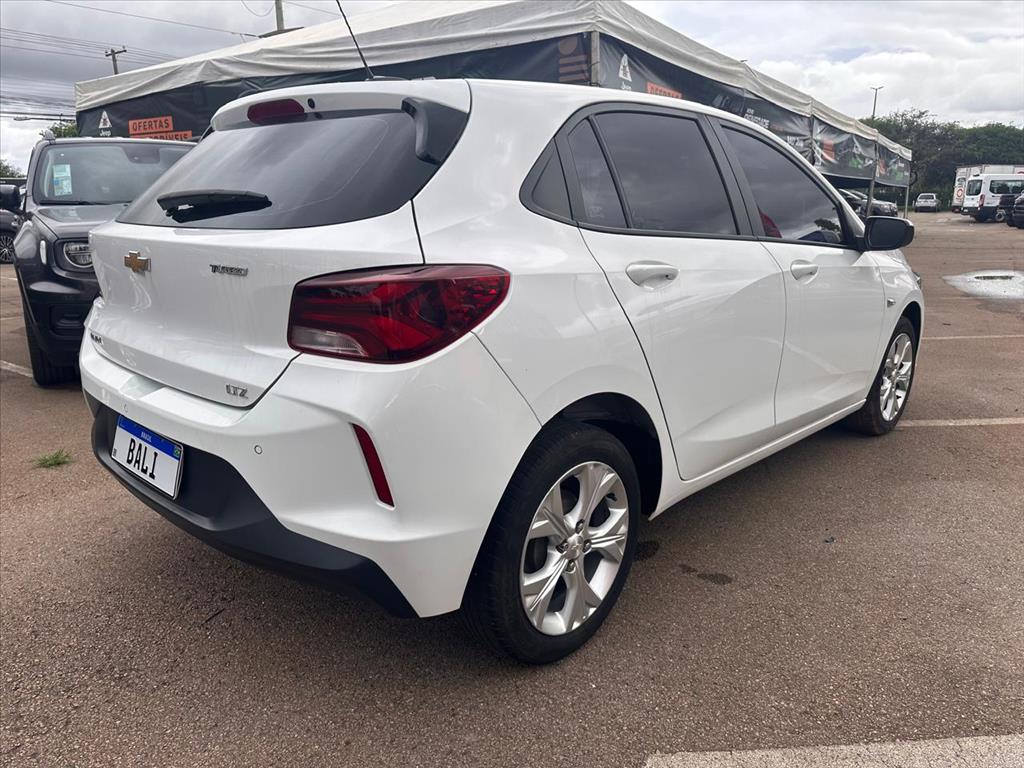 ONIX 1.0 TURBO FLEX LTZ AUTOMÁTICO4