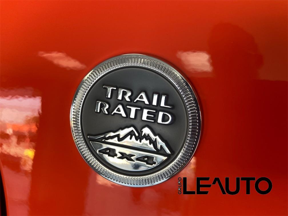 RENEGADE 1.3 T270 TURBO FLEX TRAILHAWK 4X4 AT9 RENEGADE 1.3 T270 TURBO FLEX TRAILHAWK 4X4 AT9