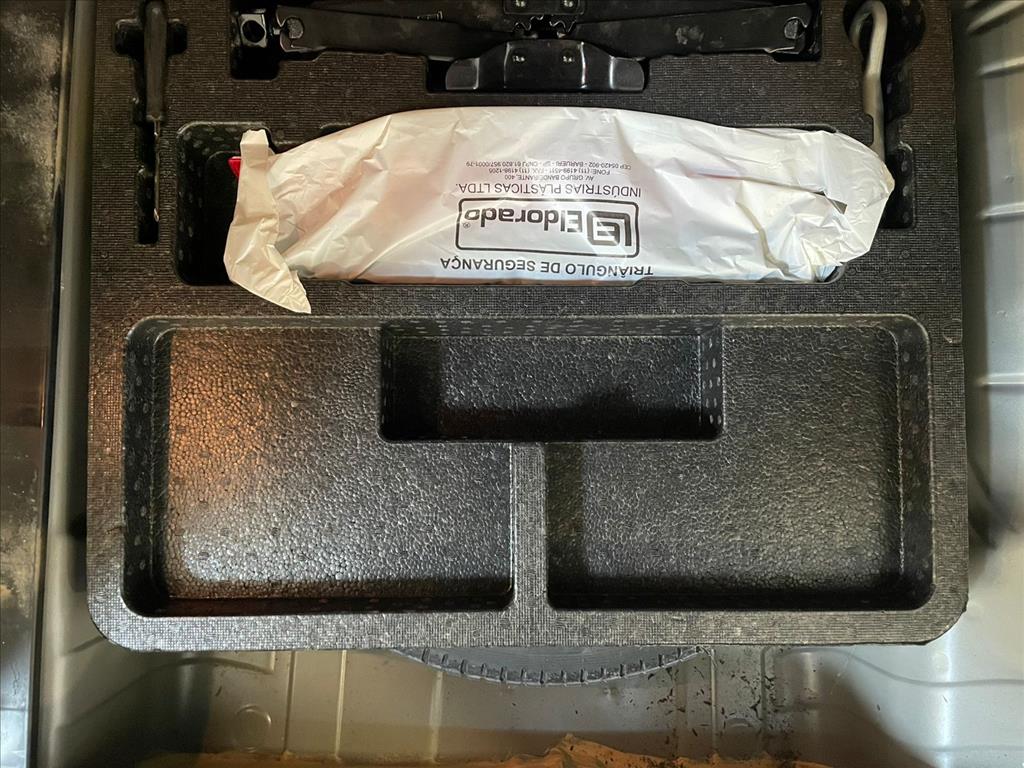 Honda-HR-V-1.8 16V FLEX LX 4P AUTOMÁTICO