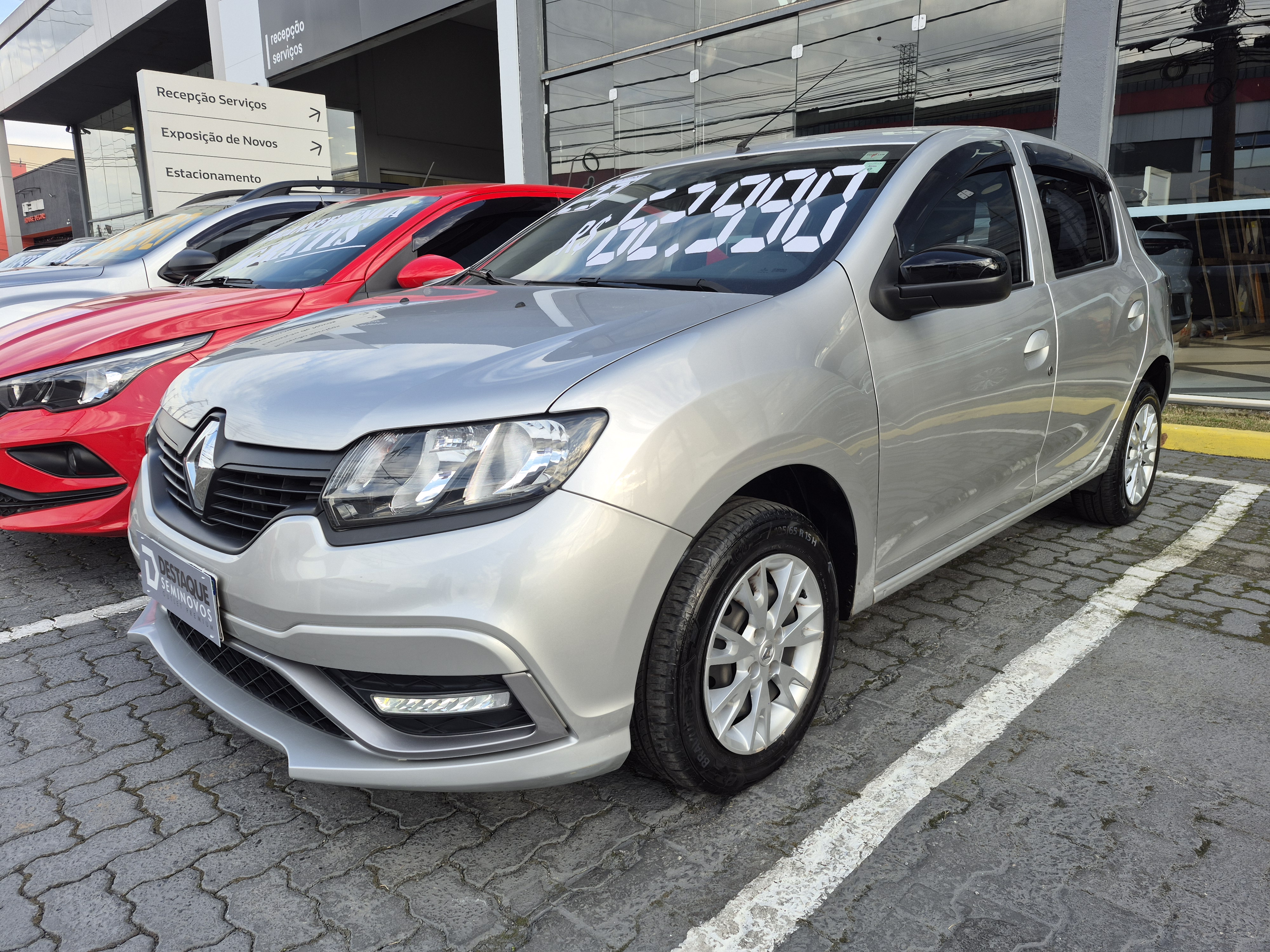 RENAULT SANDERO