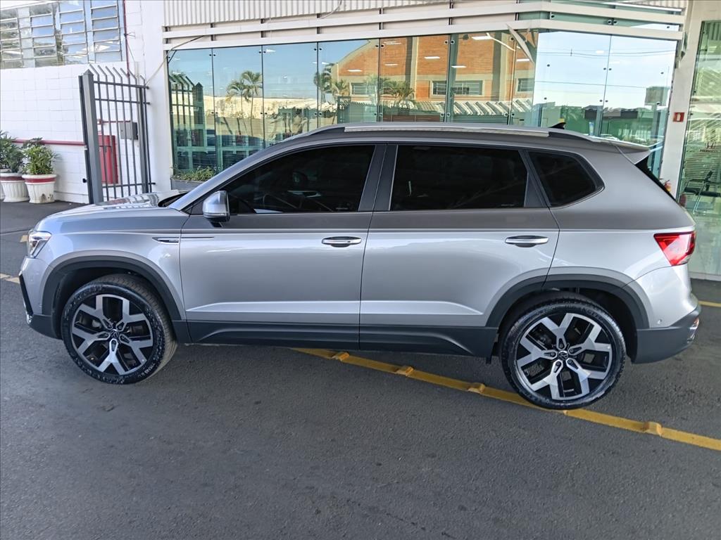 TAOS 1.4 250 TSI TOTAL FLEX HIGHLINE AUTOMÁTICO3