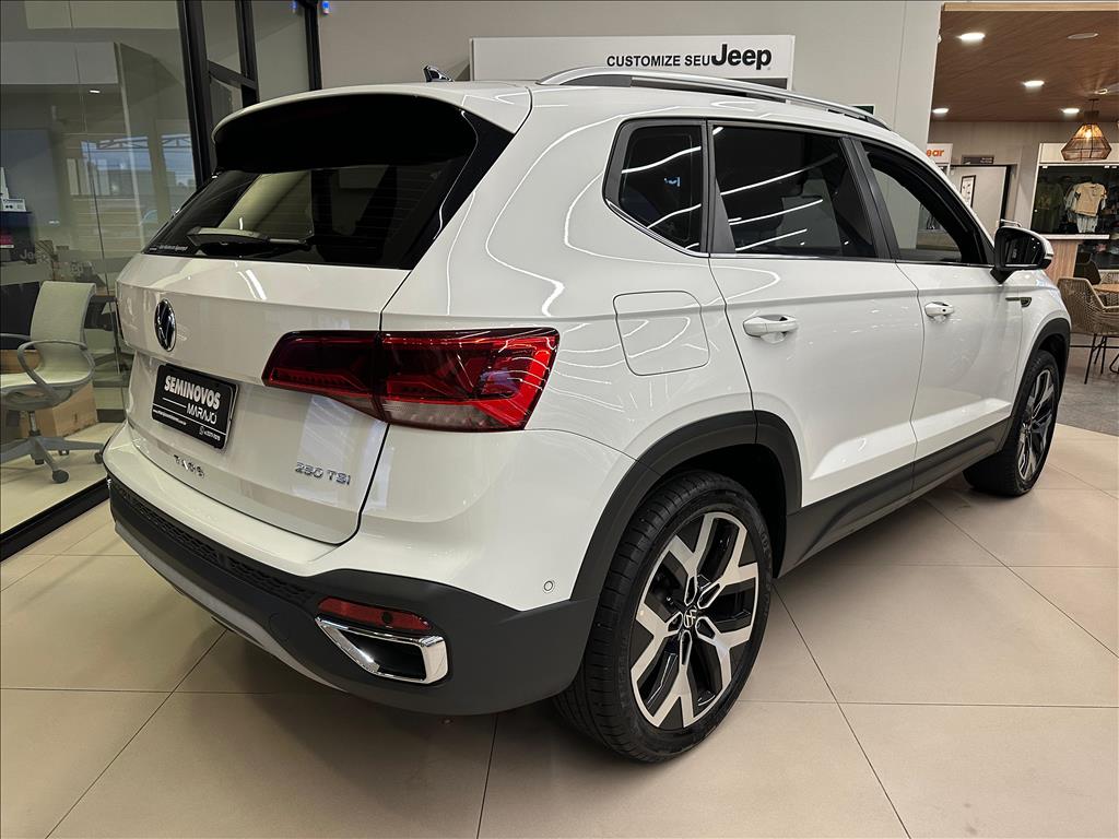 TAOS 1.4 250 TSI TOTAL FLEX HIGHLINE AUTOMÁTICO11