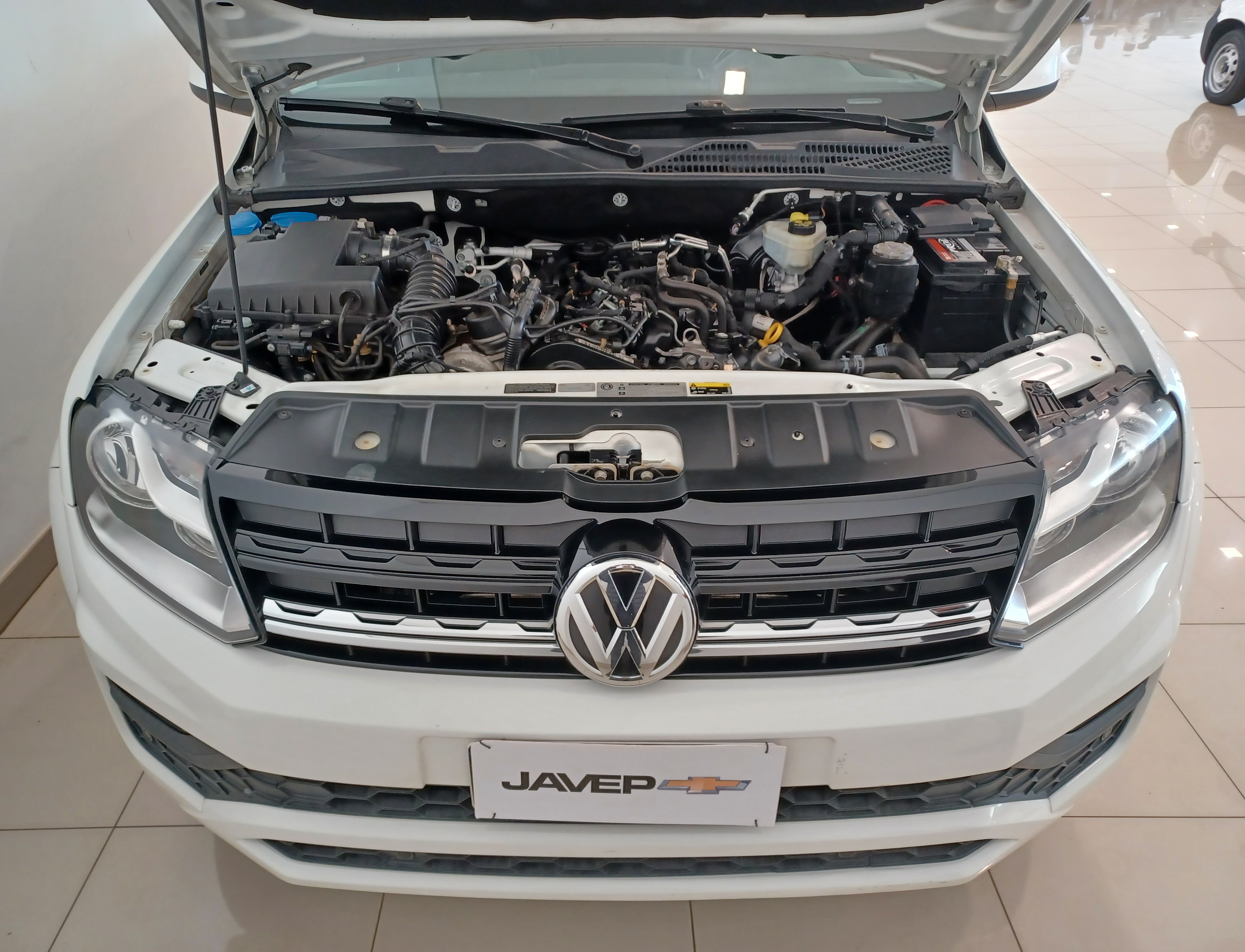 Volkswagen-AMAROK-2.0 COMFORTLINE 4X4 CD 16V TURBO INTERCOOLER DIESEL 4P AUTOMÁTICO