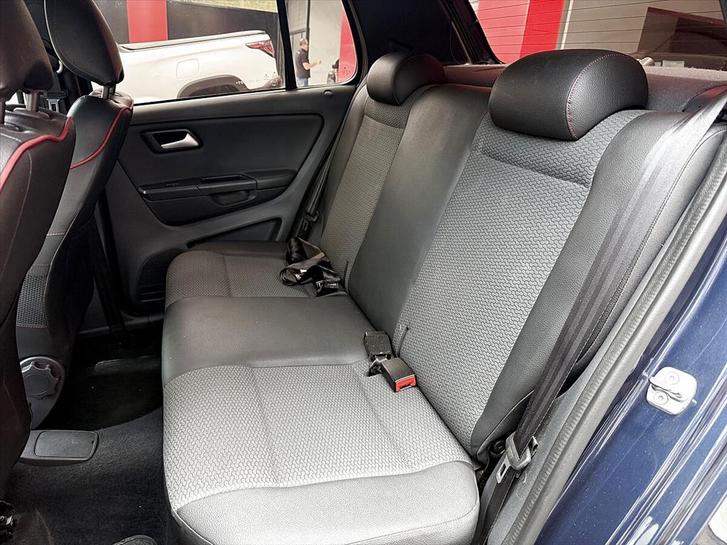 Volkswagen Fox - 1.6 MI ROCK IN RIO 8V FLEX 4P MANUAL