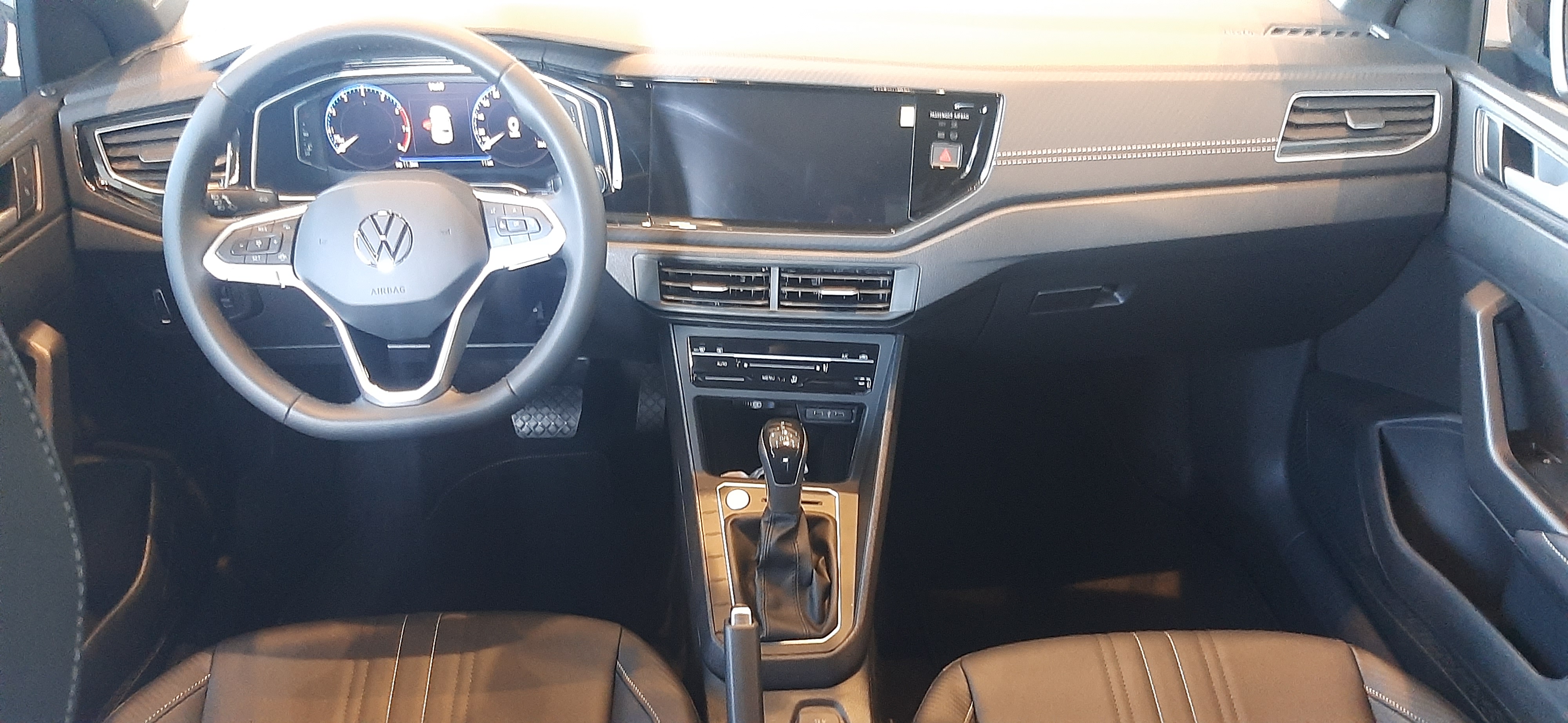 NIVUS 1.0 200 TSI TOTAL FLEX HIGHLINE AUTOMÁTICO4