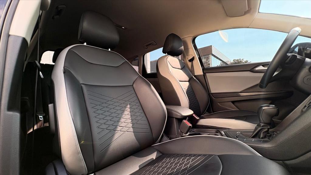 TAOS 1.4 250 TSI TOTAL FLEX COMFORTLINE AUTOMÁTICO12