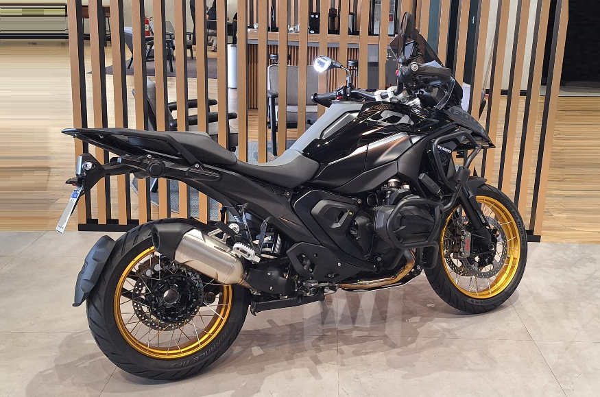 BMW Motorrad-R-1300 GS TRIPLE BLACK