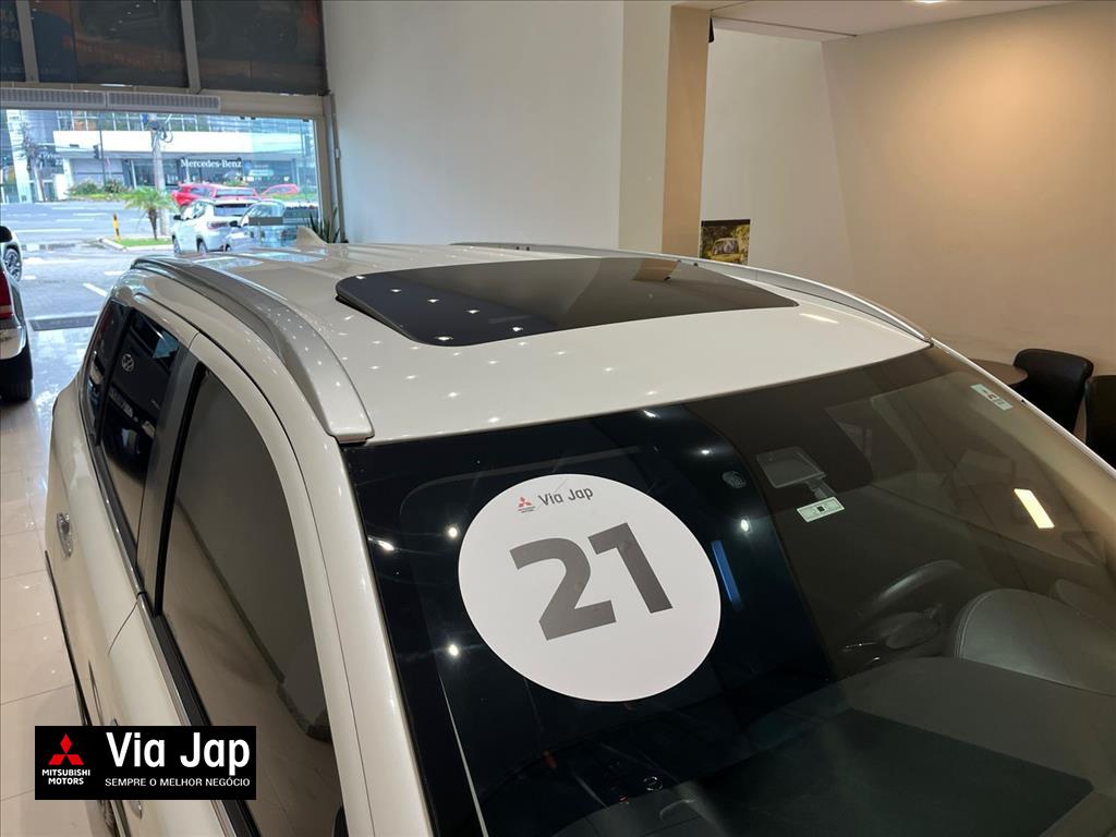 Mitsubishi-OUTLANDER-3.0 MIVEC V6 GASOLINA HPE-S AWD AUTOMÁTICO