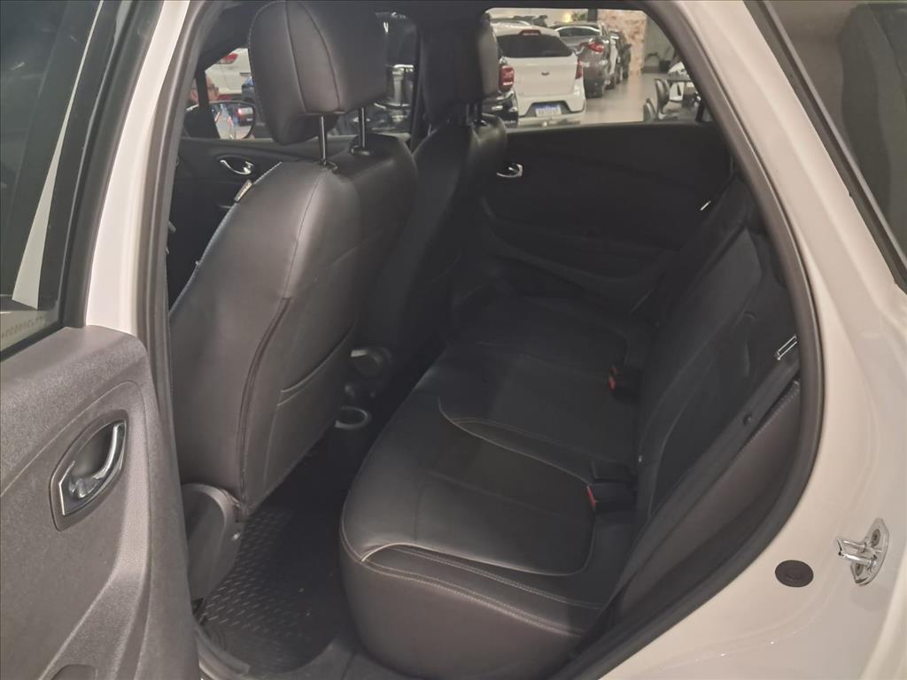 Renault-CAPTUR-1.6 16V SCE FLEX BOSE X-TRONIC