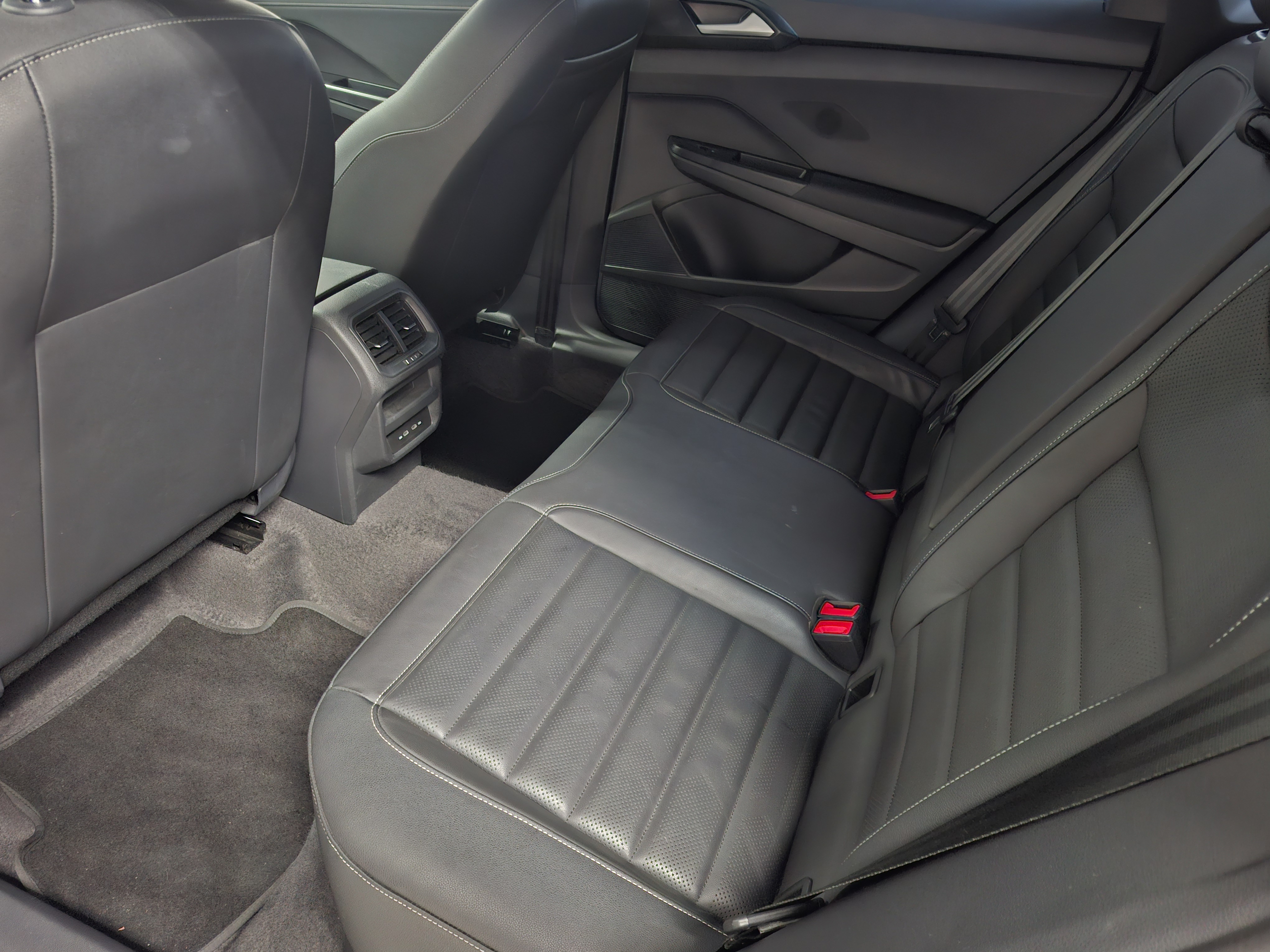 TAOS 1.4 250 TSI TOTAL FLEX HIGHLINE AUTOMÁTICO10