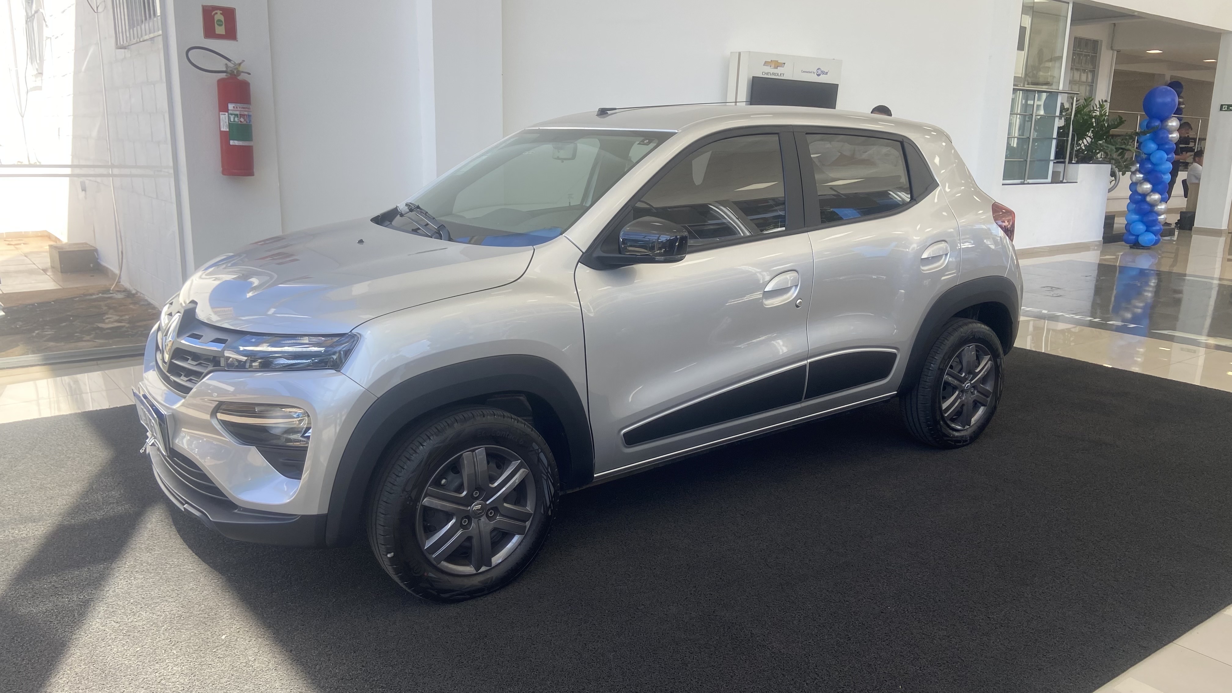 Renault-KWID-1.0 12V SCE FLEX INTENSE MANUAL