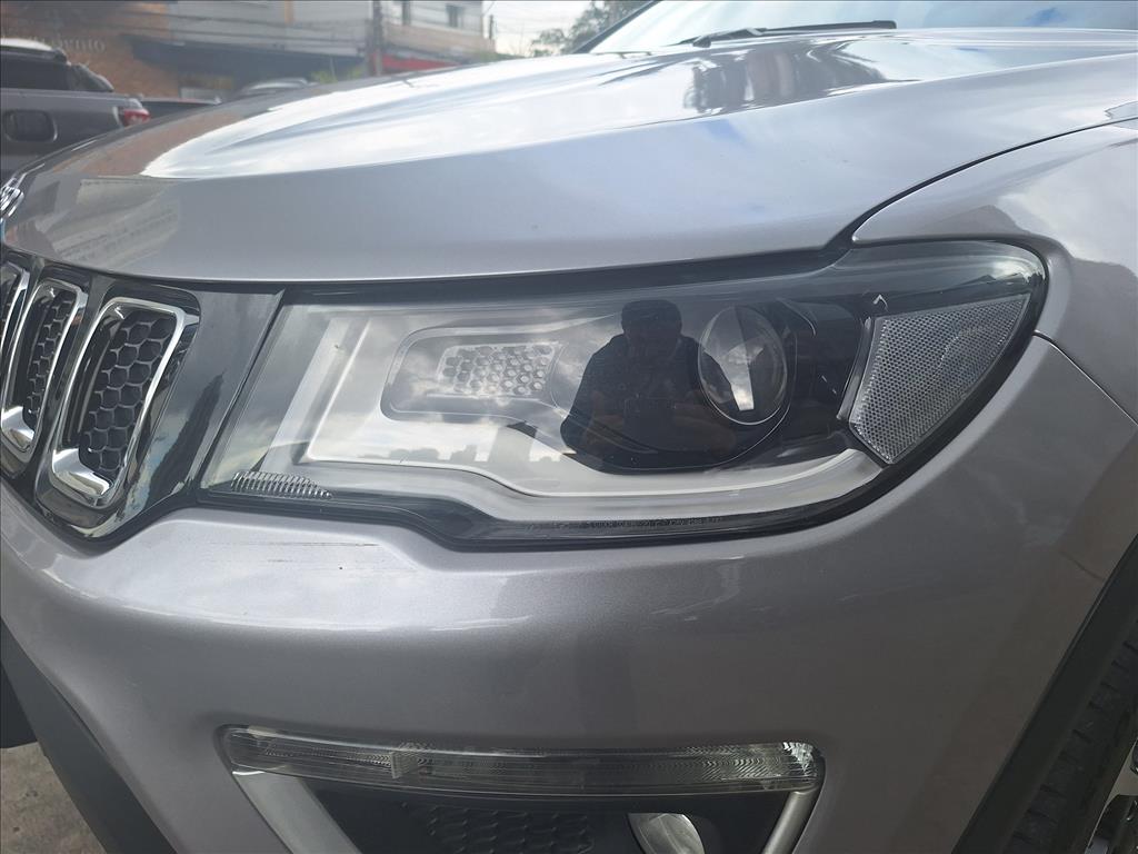 COMPASS 2.0 16V DIESEL LIMITED 4X4 AUTOMÁTICO COMPASS 2.0 16V DIESEL LIMITED 4X4 AUTOMÁTICO