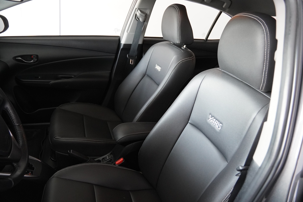 YARIS 1.5 16V FLEX SEDAN XS MULTIDRIVE8