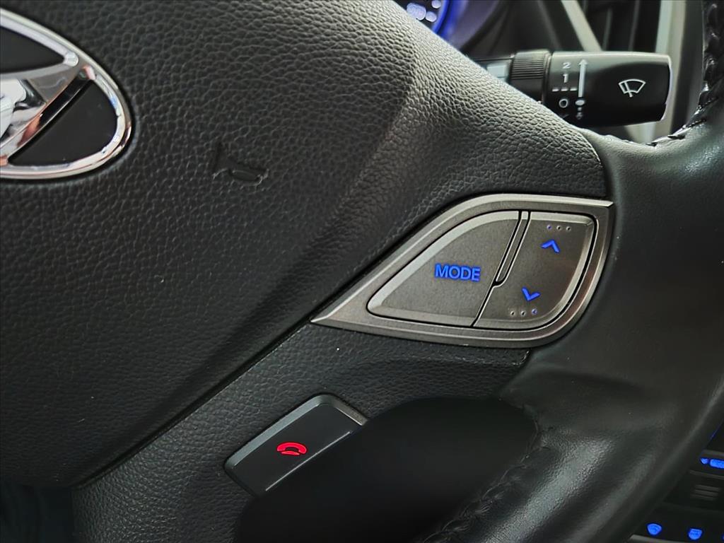 Hyundai-HB20S-1.6 PREMIUM 16V FLEX 4P AUTOMÁTICO