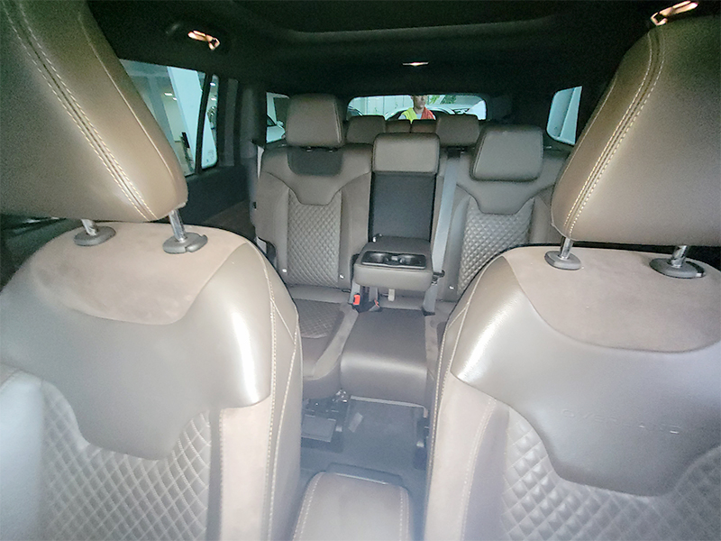 COMMANDER 1.3 T270 TURBO FLEX OVERLAND AT611