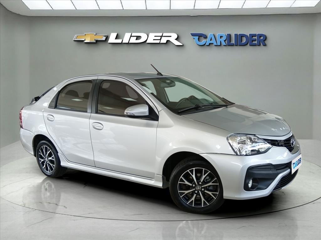 ETIOS 1.5 PLATINUM SEDAN 16V FLEX 4P AUTOMÁTICO2