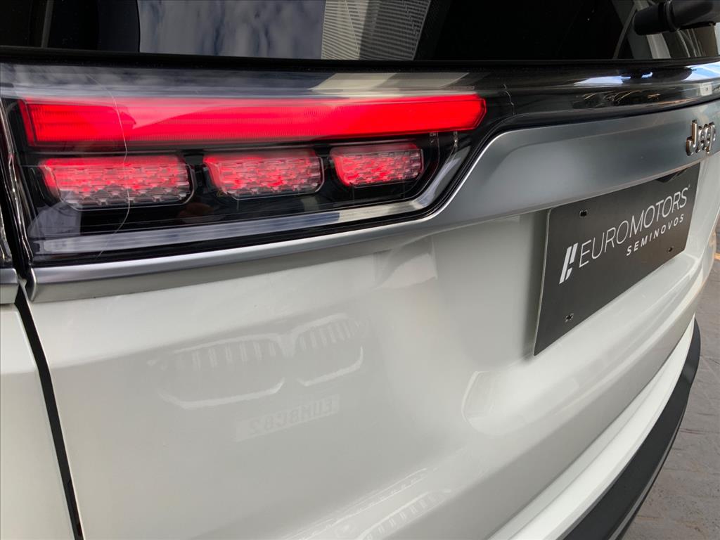 Jeep-COMMANDER-1.3 T270 TURBO FLEX LONGITUDE AT6