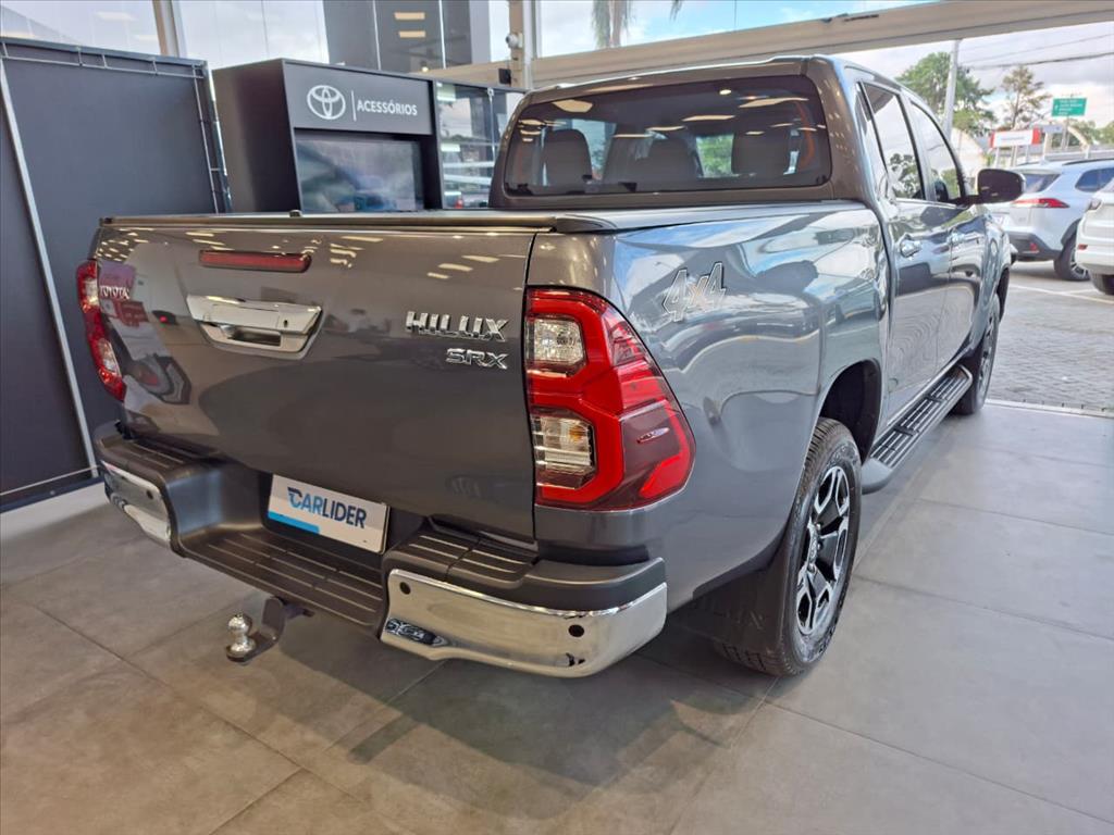 HILUX 2.8 D-4D TURBO DIESEL CD SRX 4X4 AUTOMÁTICO6