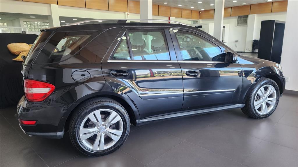 ML 320 3.0 4X4 CDI V6 24V DIESEL 4P AUTOMÁTICO4