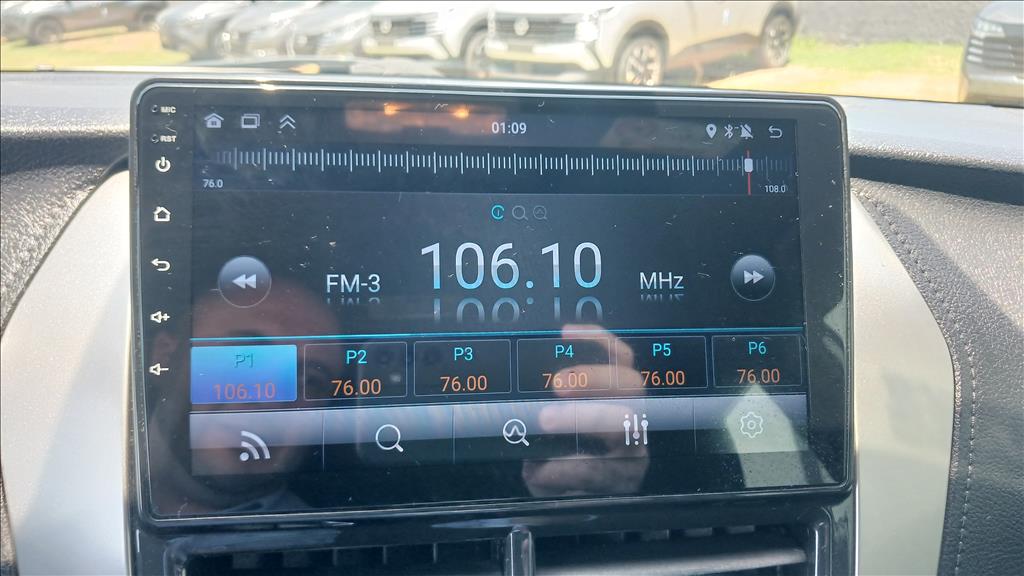 YARIS 1.3 16V FLEX XL MULTIDRIVE14
