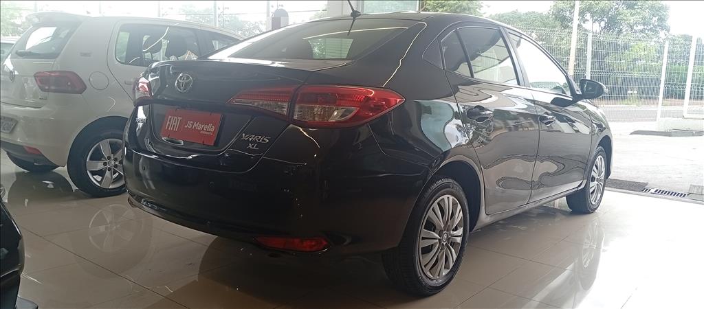 YARIS 1.5 16V FLEX SEDAN XL LIVE MULTIDRIVE1