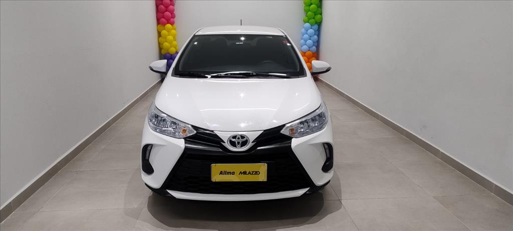 YARIS 1.5 16V FLEX SEDAN XL LIVE MULTIDRIVE4