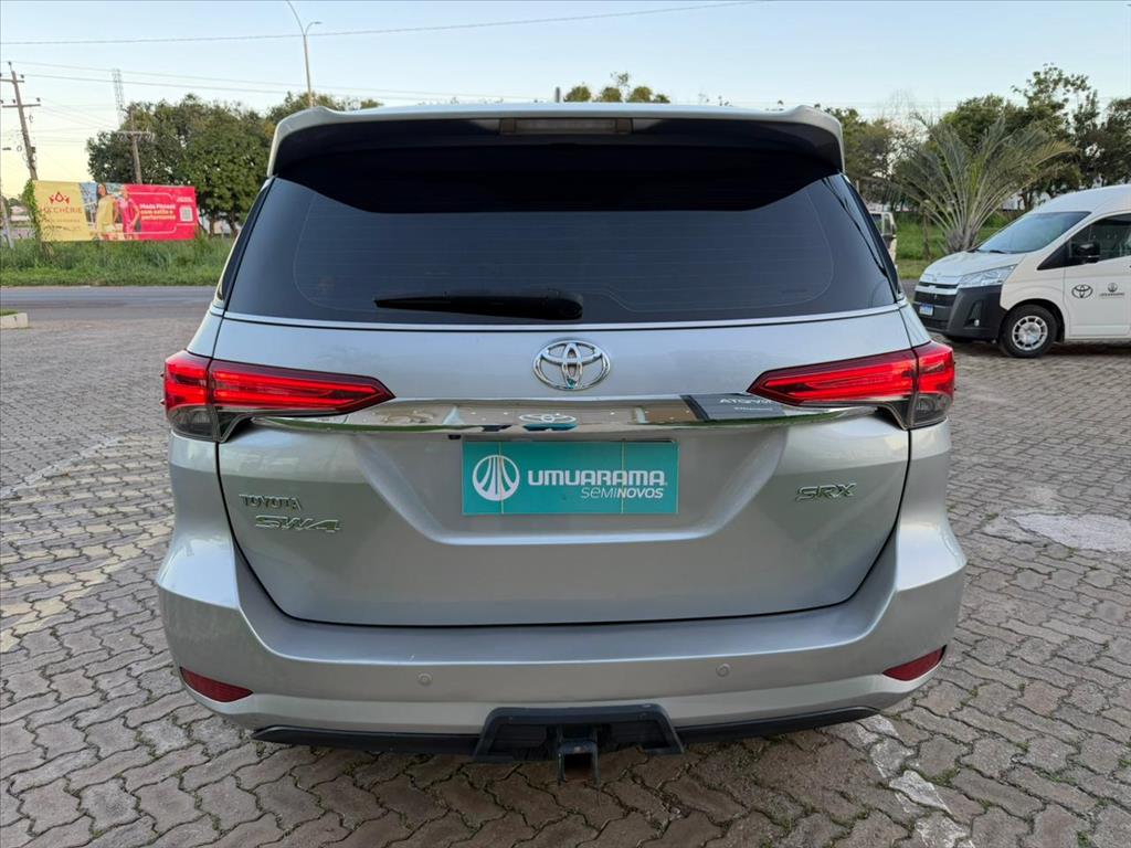 HILUX SW4 2.8 SRX 4X4 7 LUGARES 16V TURBO INTERCOOLER DIESEL 4P AUTOMÁTICO2