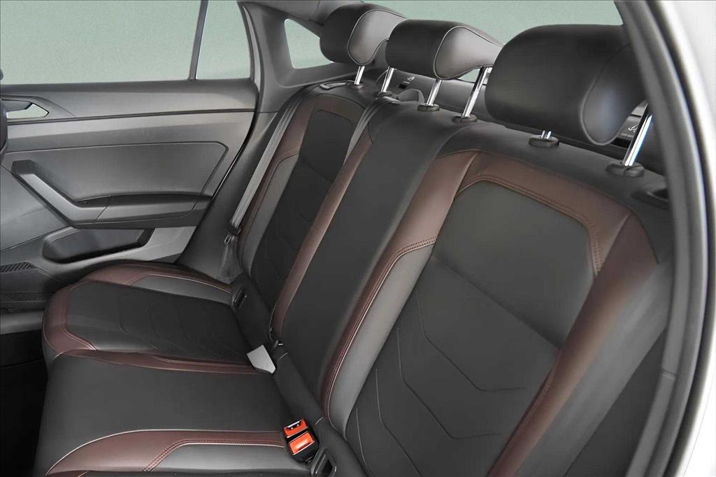 VIRTUS 1.0 200 TSI HIGHLINE AUTOMÁTICO9