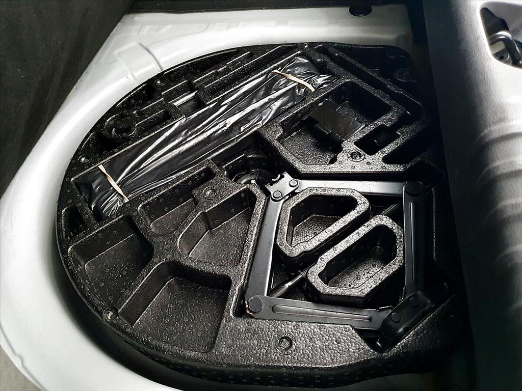 Chevrolet Onix - 1.4 MPFI ACTIV 8V FLEX 4P AUTOMÁTICO