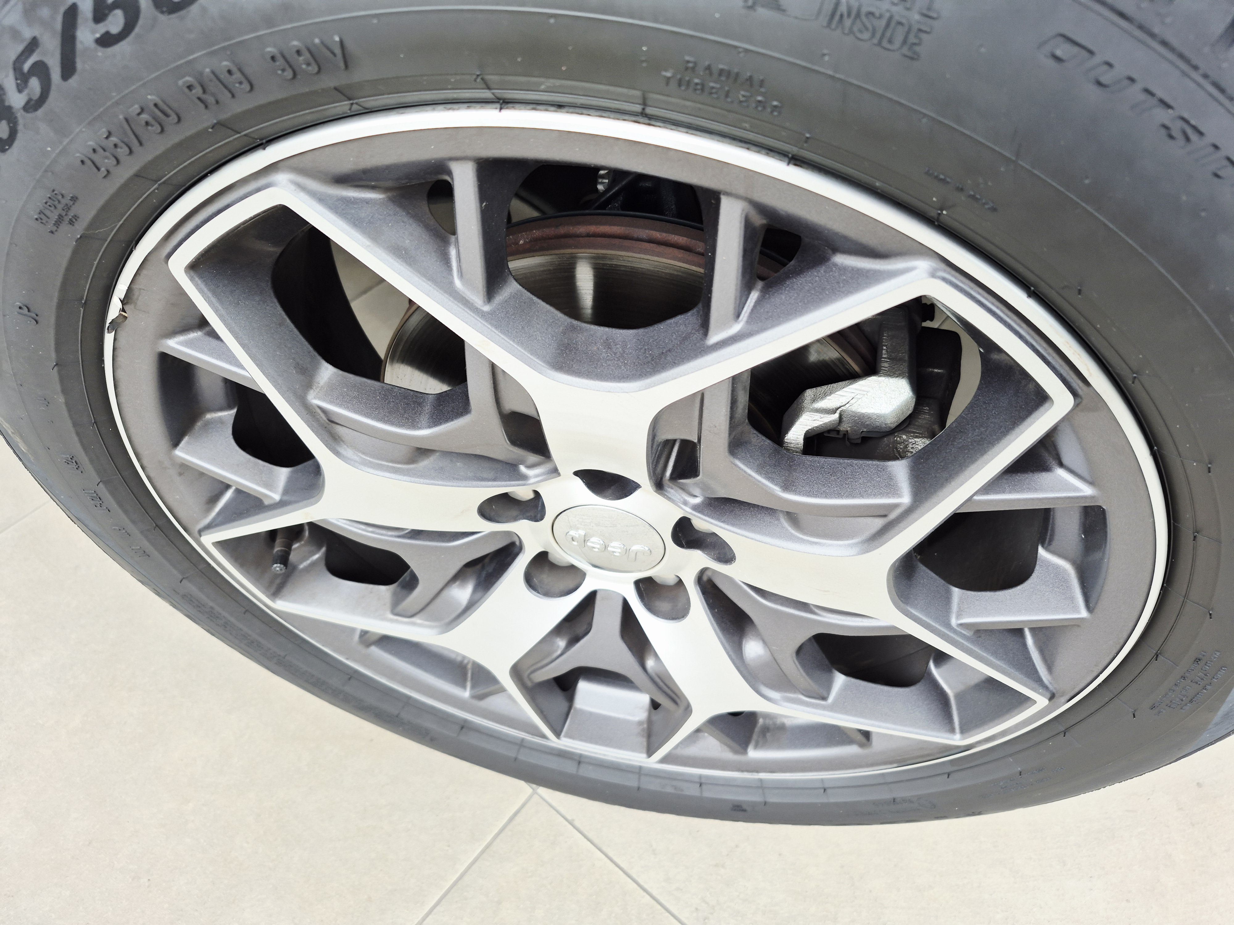 Foto ilustrativa do carro