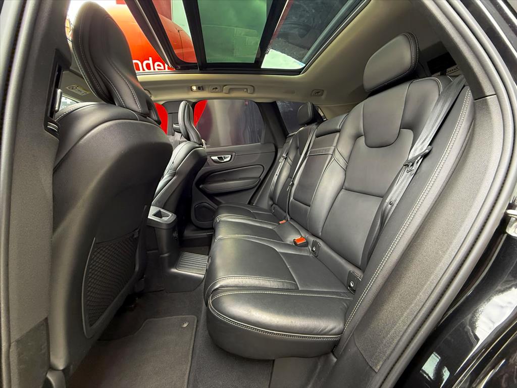 Volvo Xc60 - 2.0 T8 HYBRID INSCRIPTION AWD GEARTRONIC