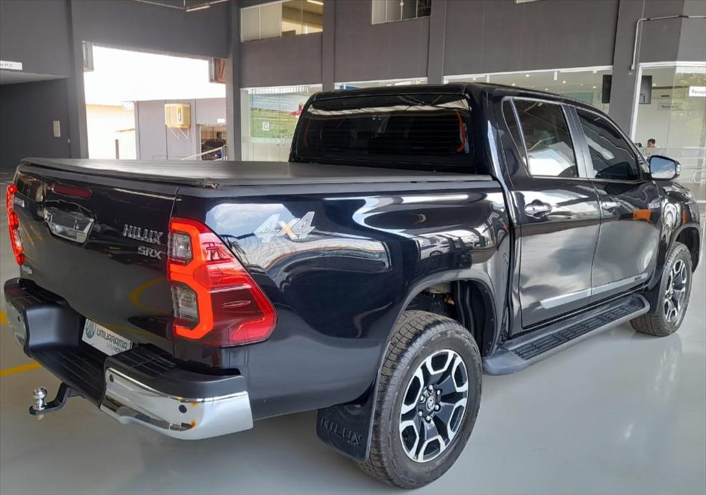 HILUX 2.8 D-4D TURBO DIESEL CD SRX 4X4 AUTOMÁTICO3