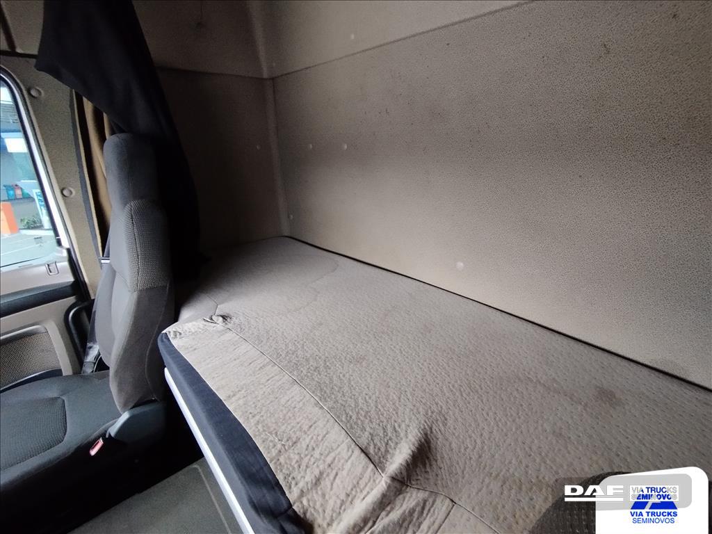 DAF-XF-105 FT 460 4X2