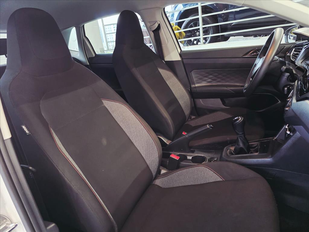 POLO 1.0 MPI TRACK MANUAL9