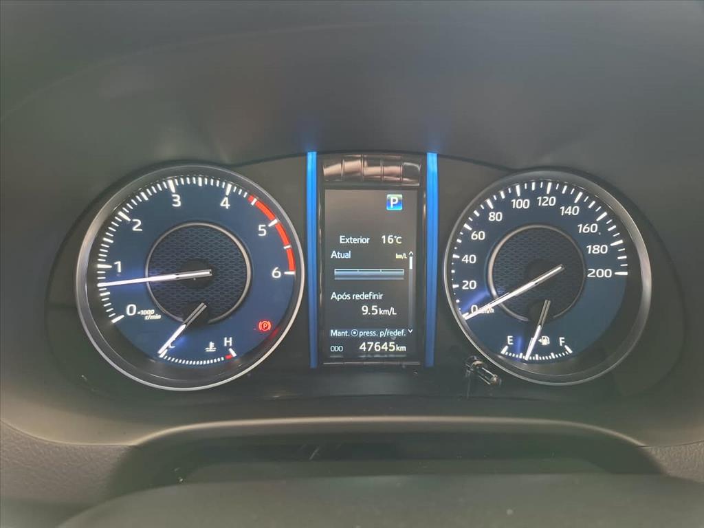 HILUX SW4 2.8 D-4D TURBO DIESEL SRX 4X4 AUTOMÁTICO11