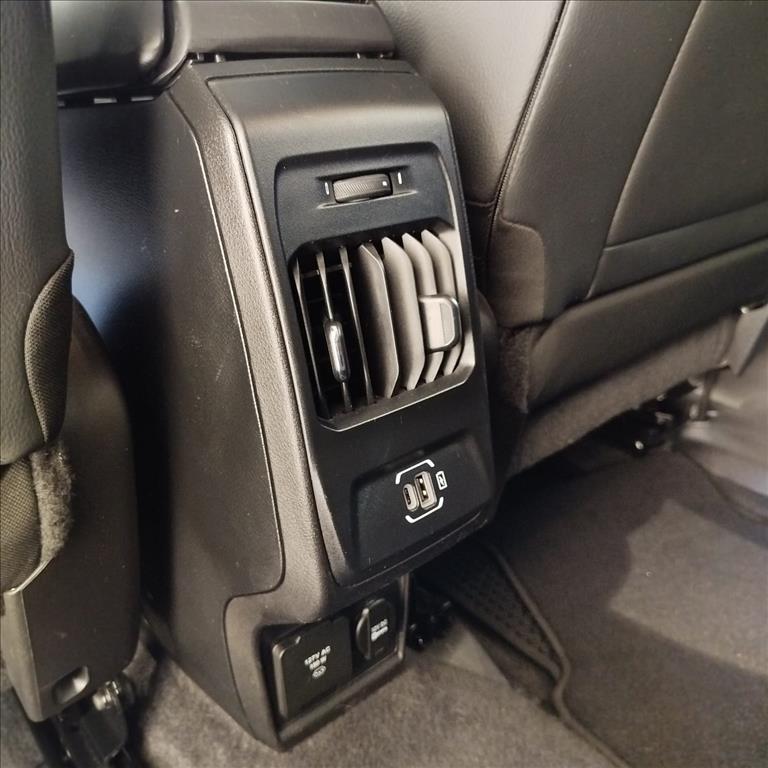 COMPASS 2.0 TD350 TURBO DIESEL LIMITED AT9