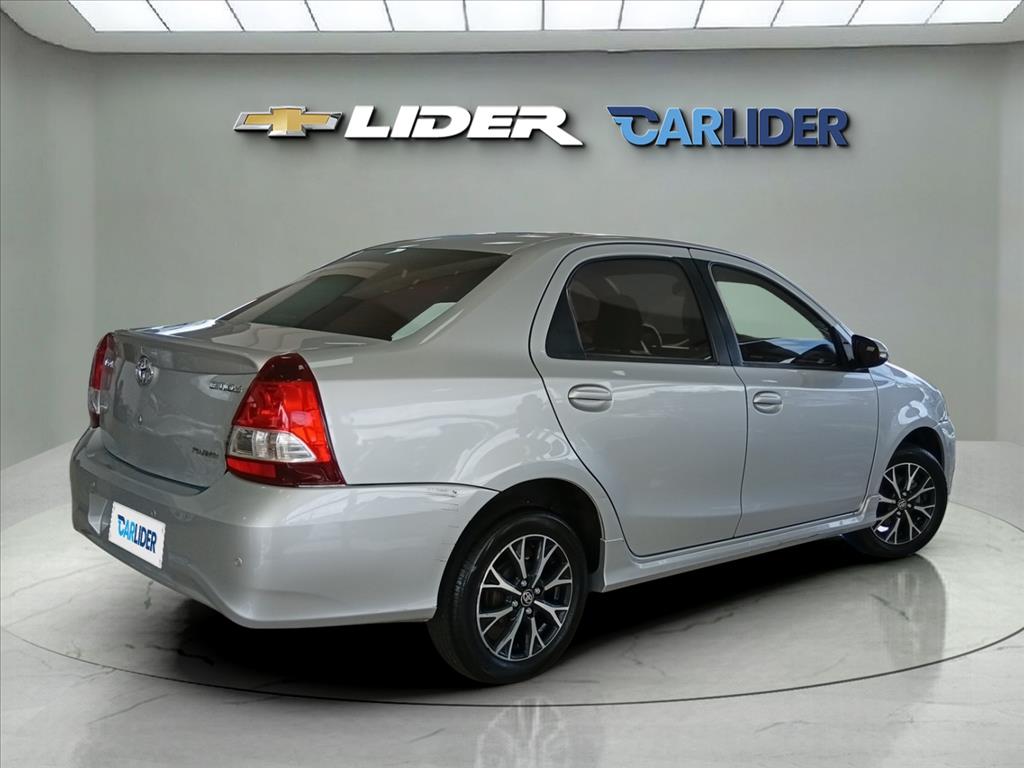ETIOS 1.5 PLATINUM SEDAN 16V FLEX 4P AUTOMÁTICO5