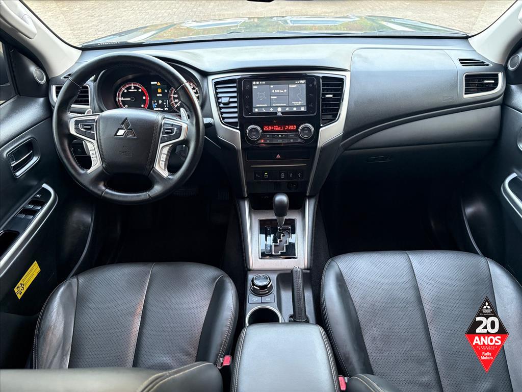 Mitsubishi-L200 TRITON-2.4 16V TURBO DIESEL SPORT HPE-S CD 4P 4X4 AUTOMÁTICO