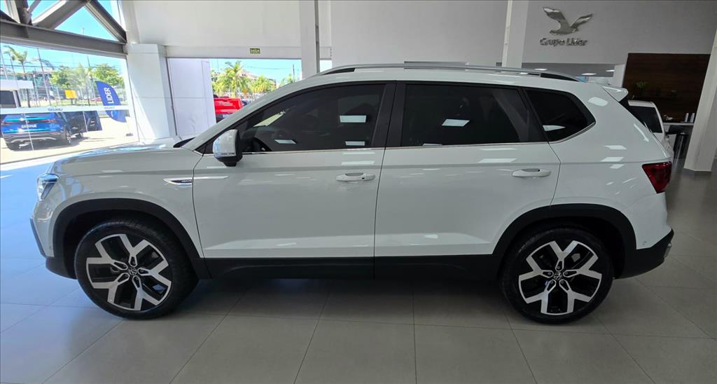 TAOS 1.4 250 TSI TOTAL FLEX HIGHLINE AUTOMÁTICO2