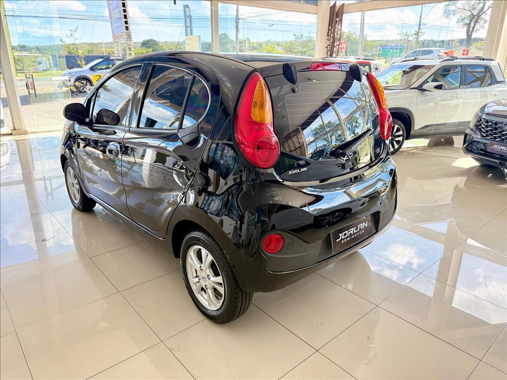 QQ 1.0 MPFI ACT 12V GASOLINA 4P MANUAL10