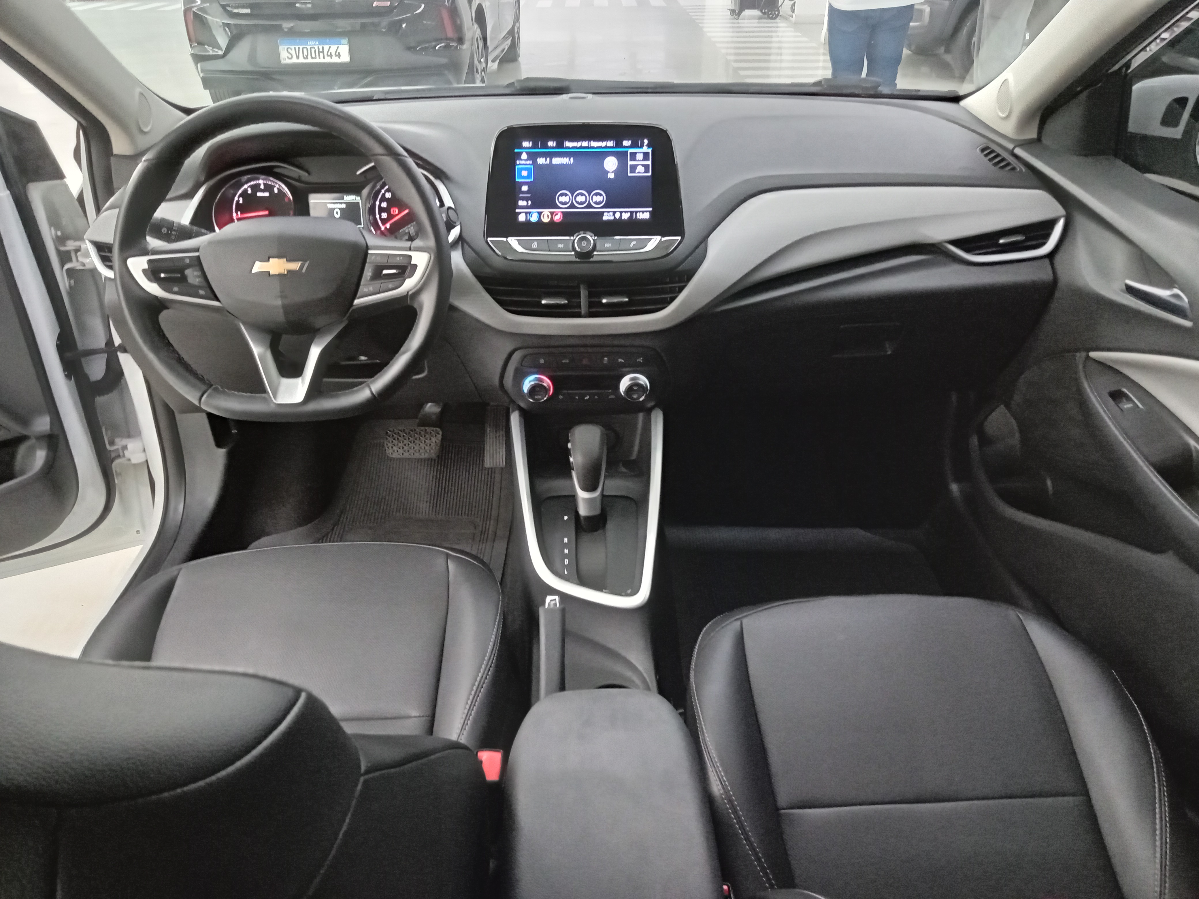 ONIX 1.0 TURBO FLEX PREMIER AUTOMÁTICO9