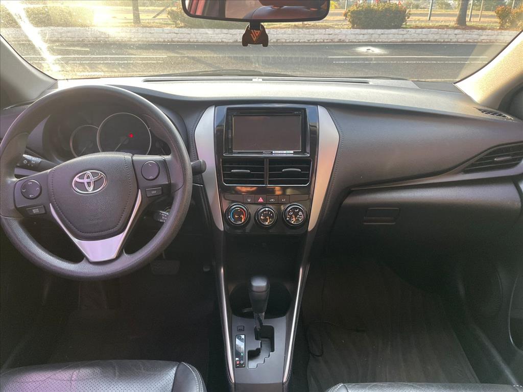 YARIS 1.5 16V FLEX SEDAN XL LIVE MULTIDRIVE YARIS 1.5 16V FLEX SEDAN XL LIVE MULTIDRIVE