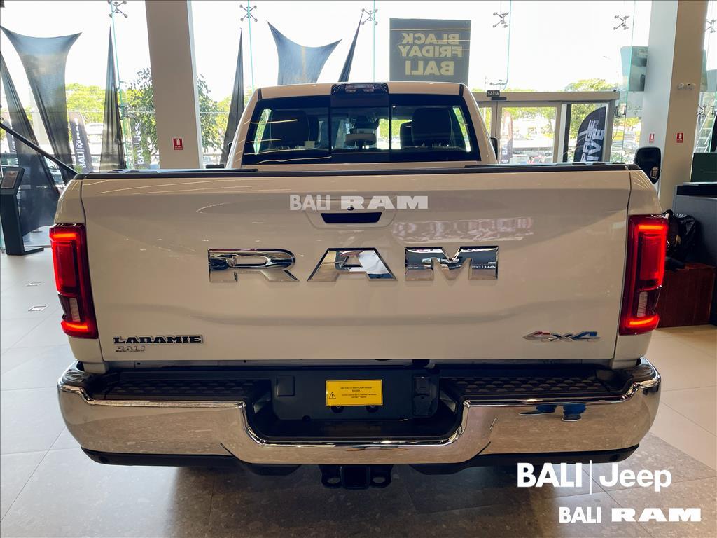 2500 6.7 I6 TURBO DIESEL LARAMIE CD 4X4 AUTOMÁTICO5